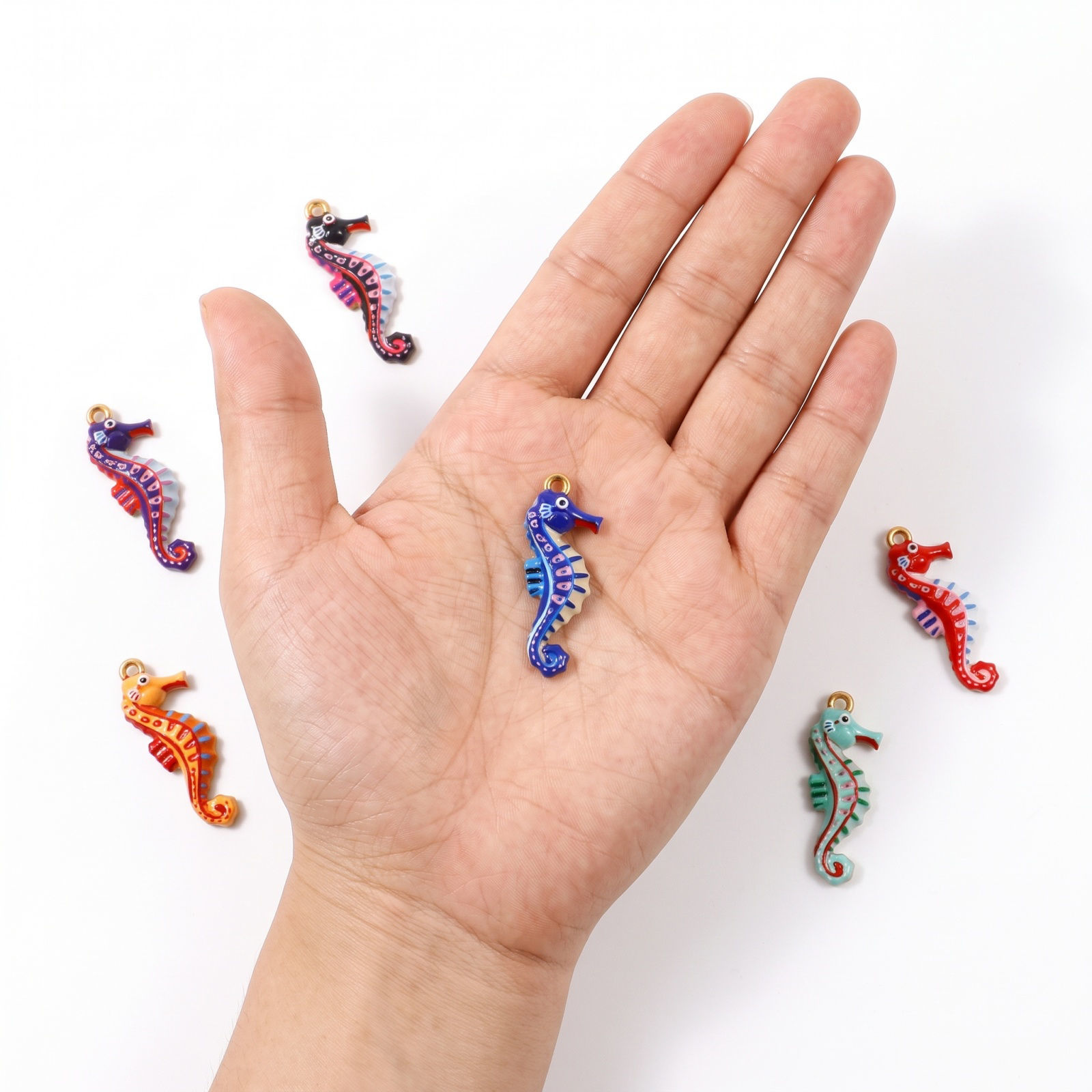 Picture of 2 PCs Eco-friendly PVD Waterproof Anti-Tarnish Hypoallergenic 304 Stainless Steel Ocean Jewelry Pendants Wholesale 18K Real Gold Plated Seahorse Animal Printed 3cm x 1.2cm
