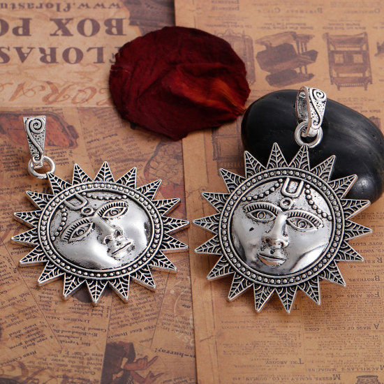 Image de Pendentif au Style Bohème Chic en Alliage de Zinc Soleil Argent Vieilli 73mm x 53mm, 2 Pcs