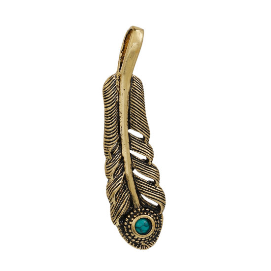真鍮 ペンダント 羽 金古美 緑 模造ターコイズ 56mmx 15mm、 1 個 の画像