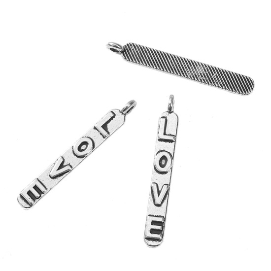 Bild von Zinklegierung Charms Rechteck Antiksilber Message " LOVE " 28mm x 4mm, 50 Stück