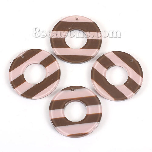 Image de Pendentifs en Résine Annulaire Café Rose Clair Rayées 34mm Dia. 10 Pcs