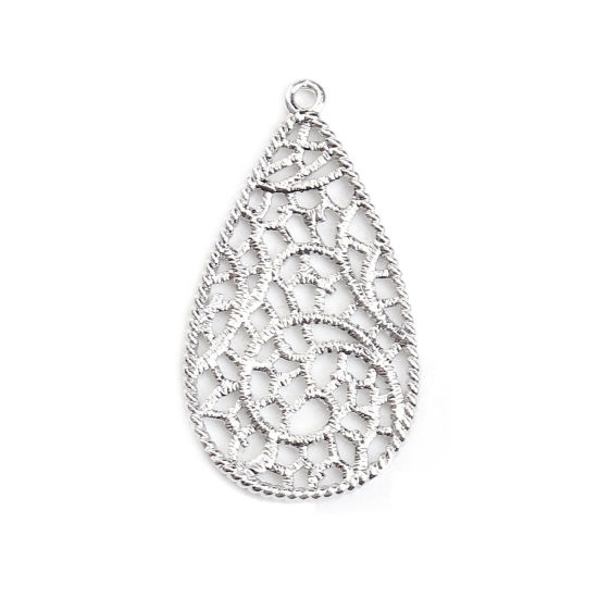 Image de Breloque Dentelle Métallique en Laiton Goutte d'Eau Fleurs Creuses Argent Mat 29mm x 16mm, 3 Pcs