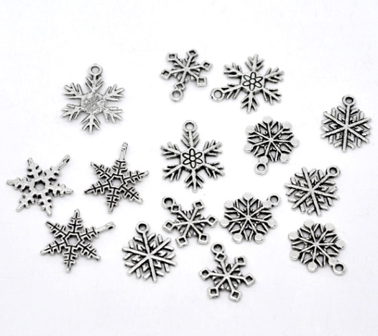 Image de 50 Mixte Pendentifs Charms Flocon de neige Noël Argent vieilli 19x16mm-25x19mm