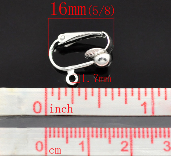 20 個 真鍮 ノンホールクリップイヤリング 銀メッキ ループ付き 16mm x 13mm、 の画像