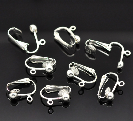 20 個 真鍮 ノンホールクリップイヤリング 銀メッキ ループ付き 16mm x 13mm、 の画像