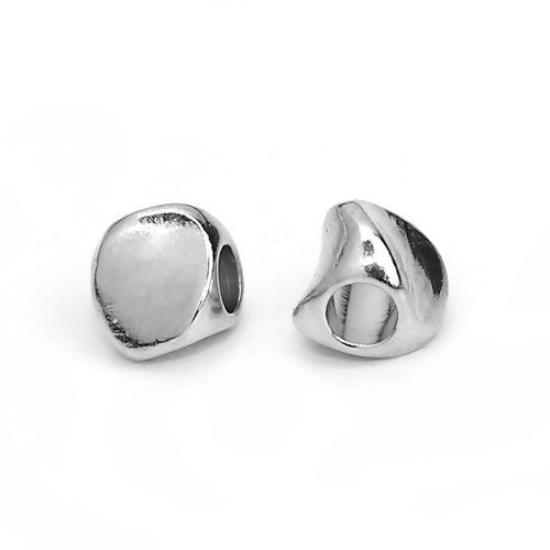 Imagen de Brass Beads Triangle Silver Tone About 4mm( 1/8") x 4mm( 1/8"), Hole: Approx 1.4mm, 100 PCs