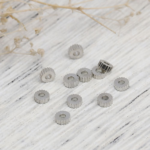 Imagen de Brass Beads Round Silver Tone About 3.5mm( 1/8") Dia, Hole: Approx 1.2mm, 200 PCs