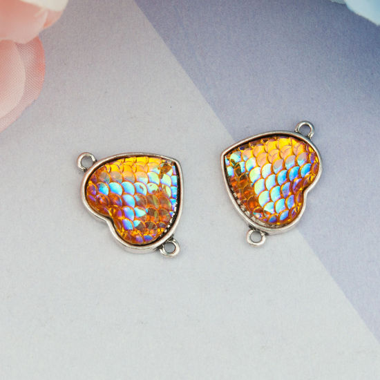 Image de Connecteurs Ecailles de Dragon/Sirène en Alliage de Zinc+Résine Cœur Orange Argent Vieilli Couleur AB 24mm x 17mm, 10 Pcs