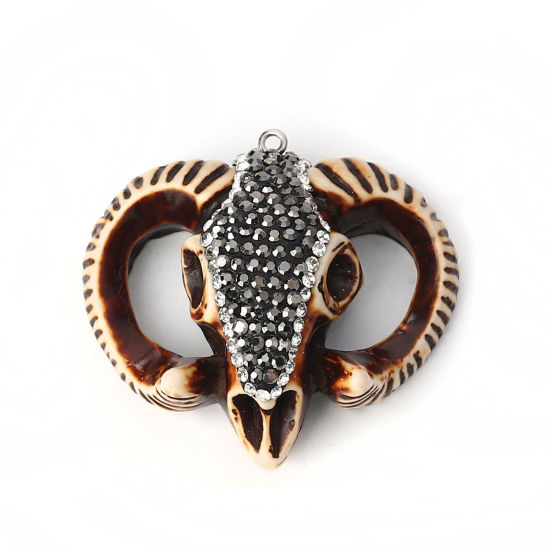 Image de Pendentifs en Résine Style Bohème Chèvre Micro Pavé Brun à Strass Gris 49mm x 46mm, 1 Pièce