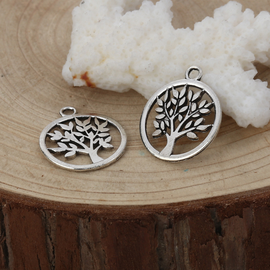 Bild von Zinklegierung Charms Rund Antiksilber Bäume 20mm x 17mm, 50 Stück