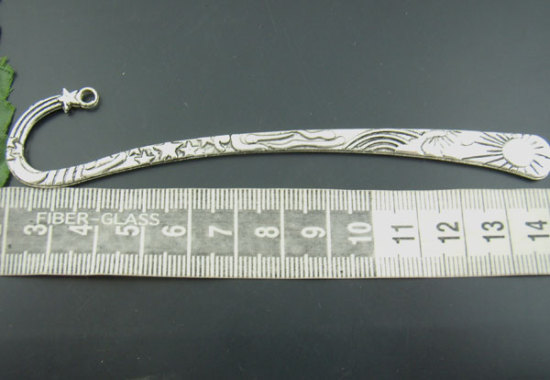 亜鉛合金 しおり 曲げ 銀古美 ループ付き 彫刻 12.3cm、 6 個 の画像