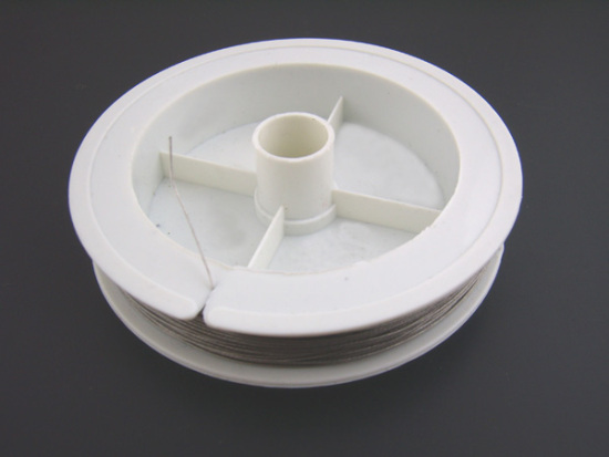 鋼 ビーズワイヤー ワイヤー 糸 銀古美 0.35mm (27号)、 1 巻 (約 50 M/巻) の画像