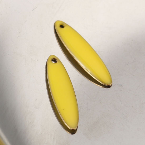 Immagine di Ottone Sequins Smaltati Charms Olive Colore di Ottone Giallo 20mm x 5mm, 5 Pz