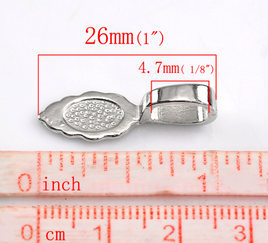 亜鉛合金 ベイル ビーズ 葉 シルバートーン 点柄、 26mm x 8mm、 40 個 の画像