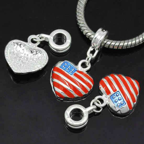 Image de Pendentifs Perle Dangle à Gros Trou au Style Européen en Alliage de Zinc Cœur Argenté Drapeaux Email Rouge & Bleu 29mm x 15mm, Tailles de Trous: 4.6mm, 5 Pcs