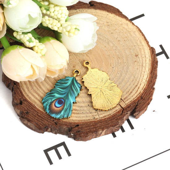 亜鉛合金 ペンダント 羽 金メッキ ピーコックグリーン エナメル 3.2cm x 1.8cm、 10 個 の画像
