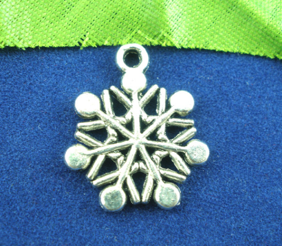 Image de 40 Pendentifs Charms Flocon de neige 20x16mm
