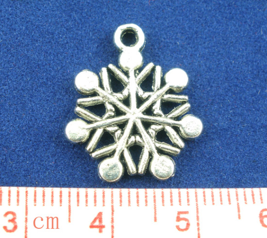 Image de 40 Pendentifs Charms Flocon de neige 20x16mm