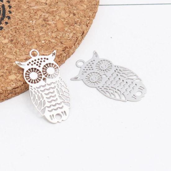 Image de Breloques en Laiton Hibou Argent Mat Estampe en Filigrane 24mm x 13mm, 10 Pcs