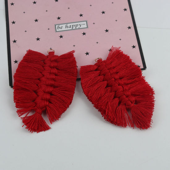 Image de Pendentifs Franges en Polyester Feuille Rouge Tissé 8cm x 6cm, 2 Pcs