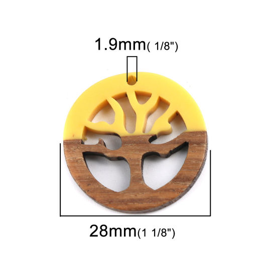 Image de Breloques Résine à Effet de Bois Naturel Rond Jaune Arbres 28mm Dia, 2 Pcs