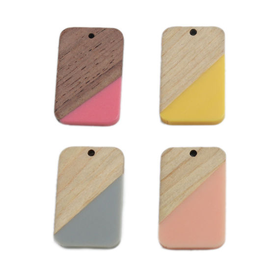 Image de Pendentifs Résine à Effet de Bois Naturel Rectangle Jaune 3.3cm x 2.1cm, 2 Pcs