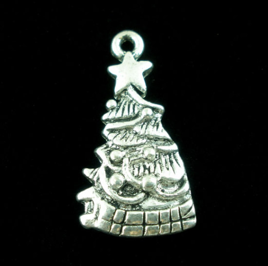 Image de Pendentifs en Alliage de Zinc Forme Pin de Noël  Argent vieilli, 25.0mm x 14.0mm, 20 Pièces 