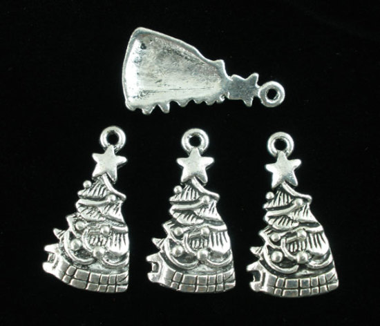 Image de Pendentifs en Alliage de Zinc Forme Pin de Noël  Argent vieilli, 25.0mm x 14.0mm, 20 Pièces 