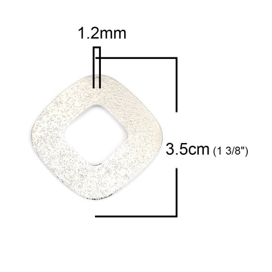 真鍮 ペンダント シルバートーン 菱形 テクスチャ スターダスト 35mm x 35mm、 5 個 の画像