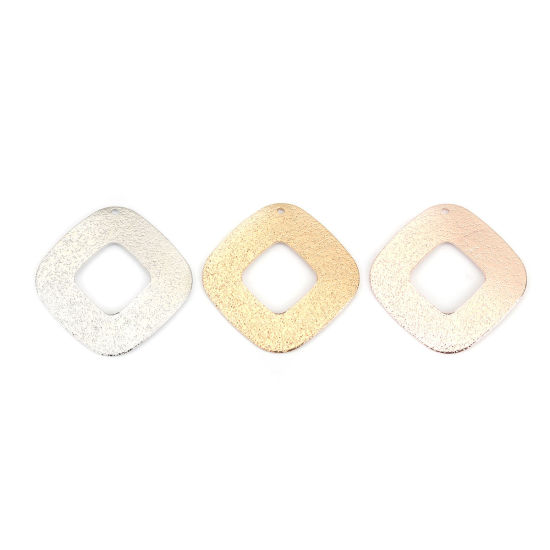 真鍮 ペンダント シルバートーン 菱形 テクスチャ スターダスト 35mm x 35mm、 5 個 の画像