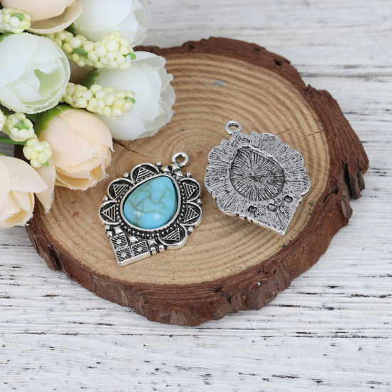 Image de Pendentifs Style Bohème en Alliage de Zinc+Acrylique Marquise Argent Vieilli Bleu-Vert Motif Sculpté Imitation Turquoise 36mm x 25mm, 5 Pcs