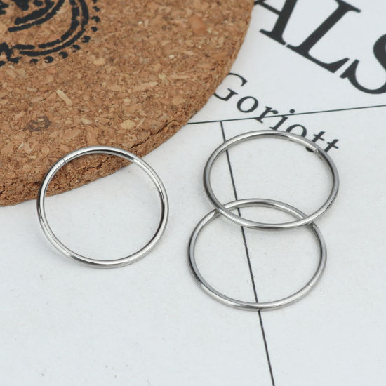 50 個 21mm 直径、 1.2mm（17号） 304ステンレス鋼 丸カン 丸カン シルバートーン 円形 の画像