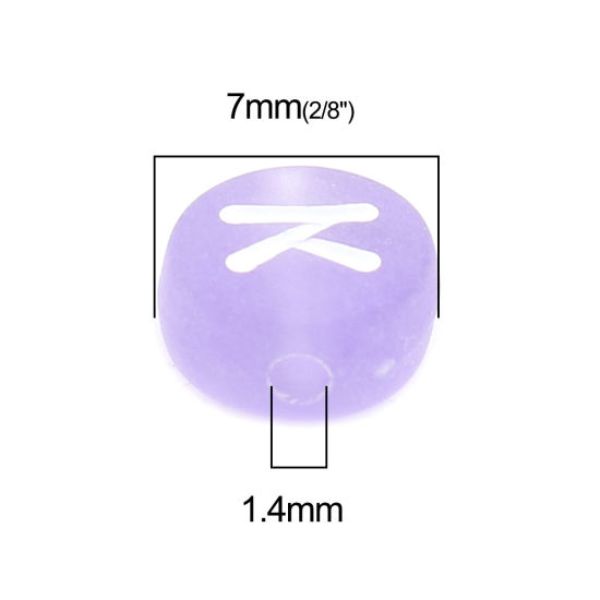 Image de Perles en Acrylique Plat-Rond Couleur au Hasard Alphabet Initial/ Lettre Majuscule Givré Env. 7mm Dia, Trou: env. 1.4mm, 500 Pcs