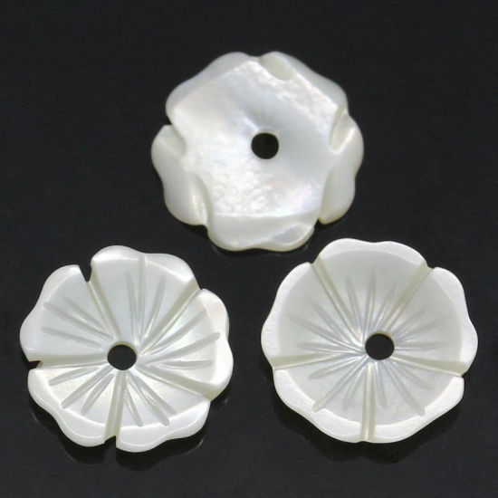 Image de Perles en Coquille Naturelle Forme Fleur Blanc 10mm x 10mm, Tailles de Trous: 1mm, 5 Pièces