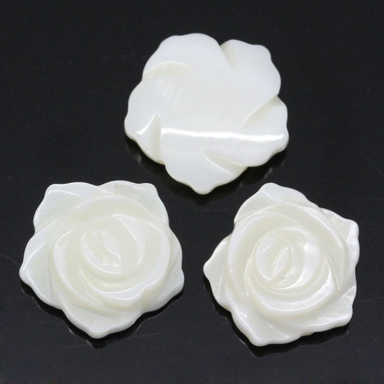 ナチュラル シェル 装飾パーツ フラワー ホワイト 13.0mm x 13.0mm、 5 PCs  の画像