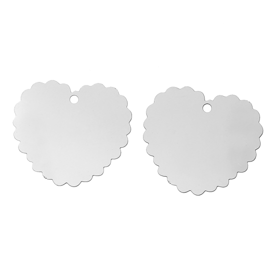 Image de 3 Pcs Breloques en 304 Acier Inoxydable Estampe en Filigrane Argent Mat Cœur 23mm x 21mm