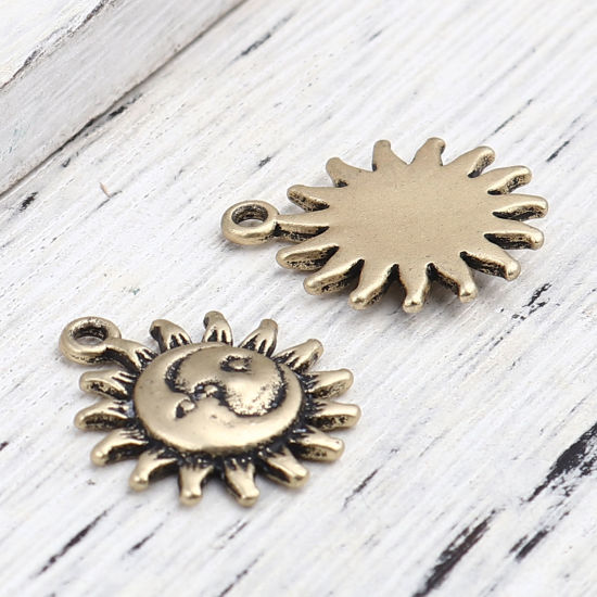 Image de Breloques Galaxie en Alliage de Zinc Or Vieilli Soleil avec Visage 21mm x 17mm, 10 Pcs