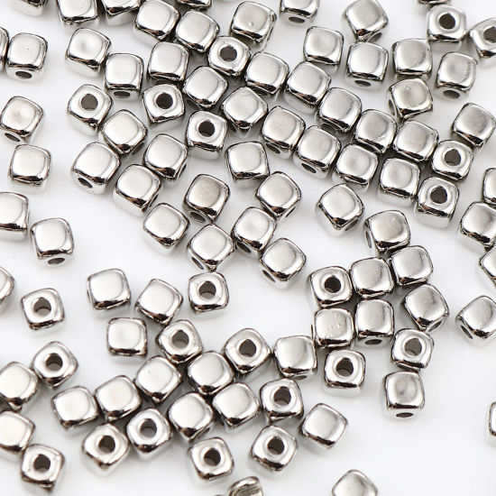 Image de CCB Plastic Beads Square About 4mm x 4mm, Hole: Approx 1.5mm, 1 Packet (Approx 300 PCs/Packet)