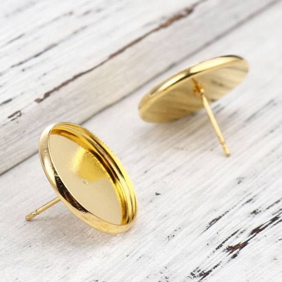 Iron Based Alloy Cabochon Settings Ear Post Stud Earrings Findings Round Gold Plated (Fit 18mm Dia.) 20mm Dia., Post/ Wire Size: (21 gauge), 30 PCs の画像