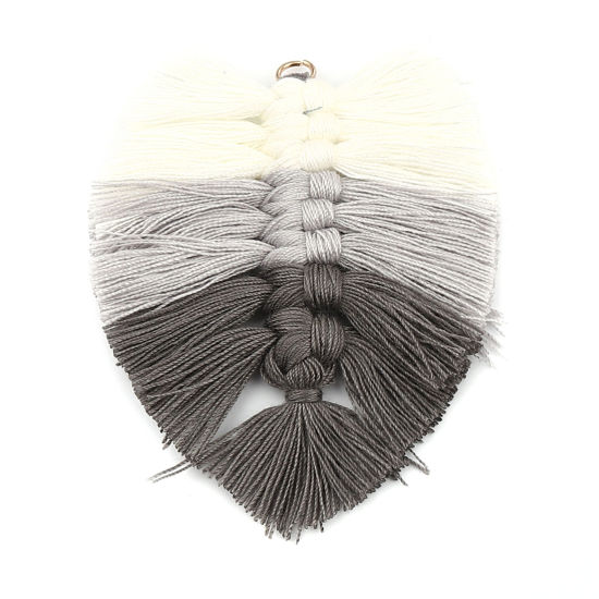 Image de Pendentifs Franges en Polyester Feuille Gris Franges 90mm x 65mm, 2 Pcs