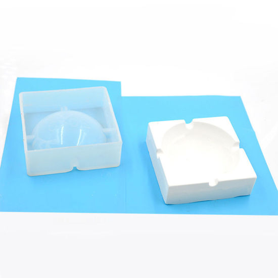 Image de Moule en Silicone Cendrier Carré Blanc 10cm x 10cm, 1 Pièce