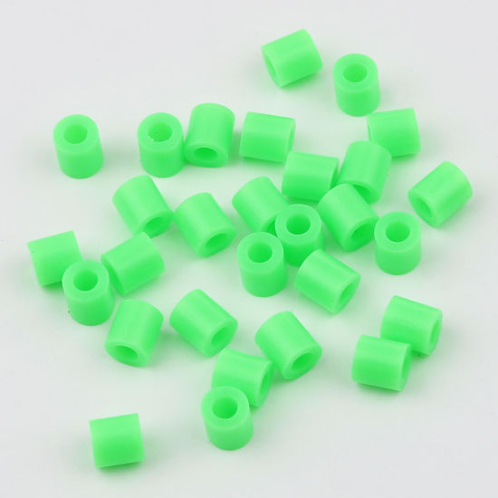 アクリルポニーバブルガム ビーズ 円筒形 蛍光グリーン 約 5mm x 5mm、 穴：約 2.9mm、 2000 個 の画像