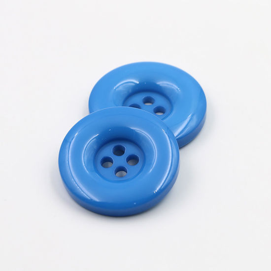 樹脂 縫製ボタン 4つ穴 円形 ターコイズ色 18mm 直径、 50 個 の画像