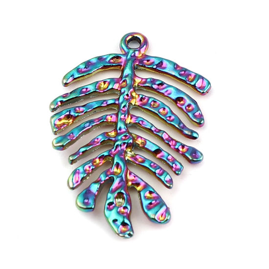 Bild von Zinklegierung Anhänger Blätter Regenbogenfarbe Plattiert 38mm x 26mm, 5 Stück