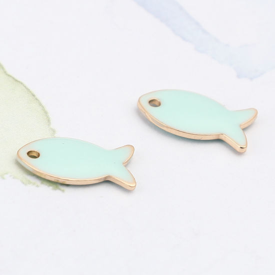 Image de Breloques Sequins Emaillés Double Face en Laiton Poisson Doré Vert Menthe 14mm x 8mm, 10 Pcs