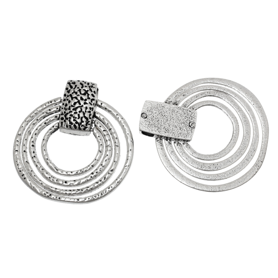 Image de Pendentifs en Alliage de Zinc Rond Argent Vieilli Creux 6.8cm x 6.3cm, 1 Pièce