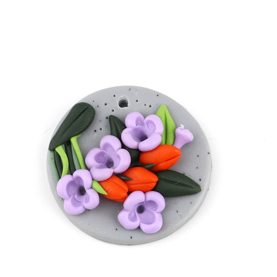 粘土 ペンダント 円形 紫 花 30mm 直径、 2 個 の画像