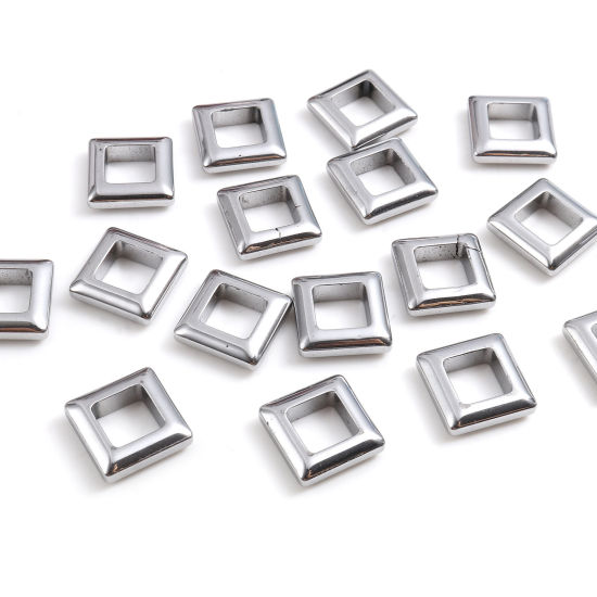 ヘマタイト ビーズ 正方形 シルバートーン 約 14mm x 14mm、 穴: 約 8mm、 2 個 の画像