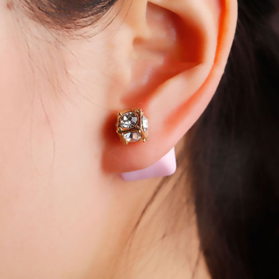 アクリル ダブルキャッチ ピアス 正方形 金メッキ 薄ピンク 透明ラインストーン ゴム模造 ピアスキャッチ付 15mm x15mm 8mm x 8mm、 1 ペア の画像
