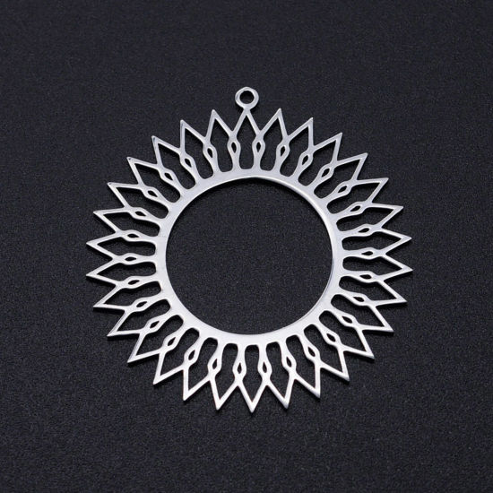 Image de Pendentifs en 201 Acier Inoxydable Rond Argent Mat Soleil Creux 39mm x 37mm , 1 Pièce